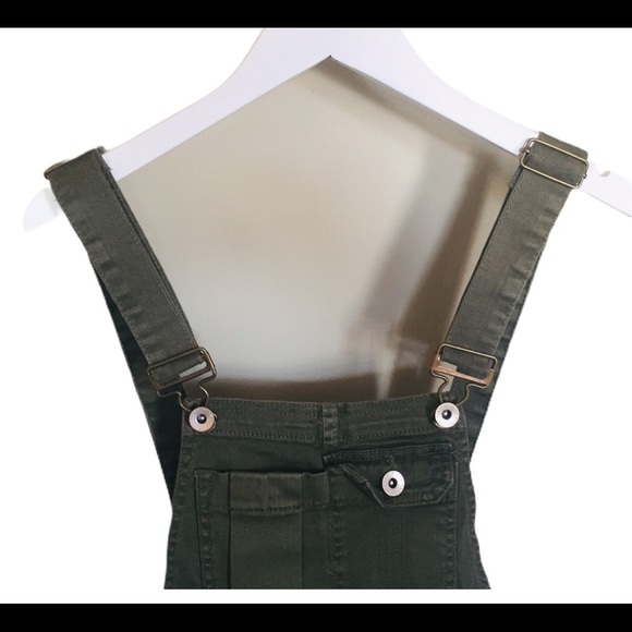 ARDENE Short Overalls With Pockets Camo Olive Green Sz X Small - Picture 4 of 12